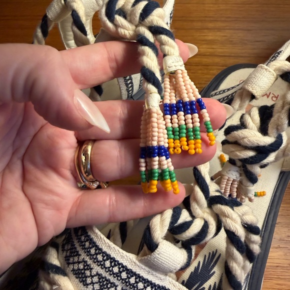 Farm Rio Navy and White Pineapple Platform Festival Vacation Sandals Size 8 - Picture 11 of 12